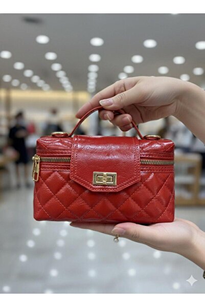 By EDUU Quilted Patterned Shiny Leather Shoulder Bag