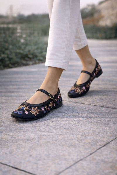 Noliva Women's Black Floral Embroidered Mary Janes Ballet Flats Daily Comfortable Ballet Flats Shoes