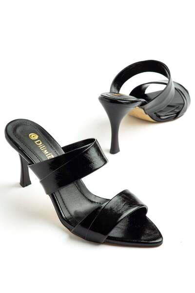 Dilimler Ayakkabı Γυναικείο Λεπτό τακούνι u T Παντόφλες Μαύρο με δύο λωρίδες,...