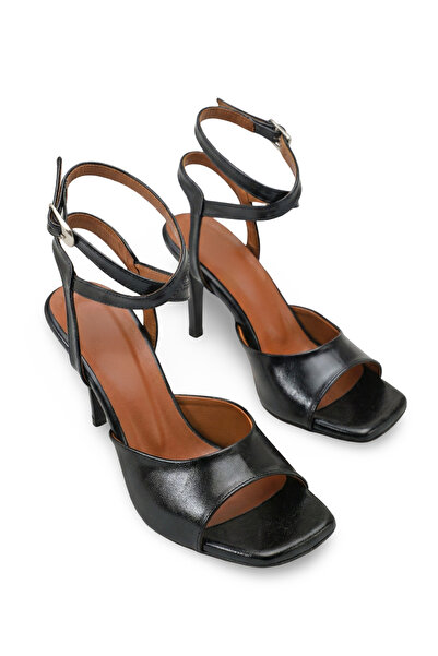 Riccon حذاء نسائي حذاء بكعب 0012716 أسود ريفي