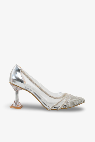 Cananın Pabuçları حذاء نسائي ذهبي بكعب مرصع بالأحجار من ديفا