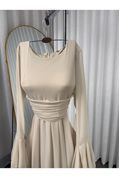 nyoumi Long beige dress