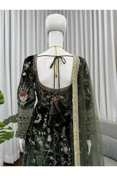 MYSMAR Green Viscos Velvet Top Bottom & Dupatta - FFT6908 | Green