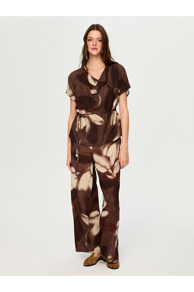 Faik Sönmez Soyut Çiçek Desen Kısa Kol Ketenli Bluz S26BLZ041