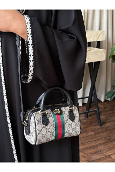 GGGG Bags with their accessories