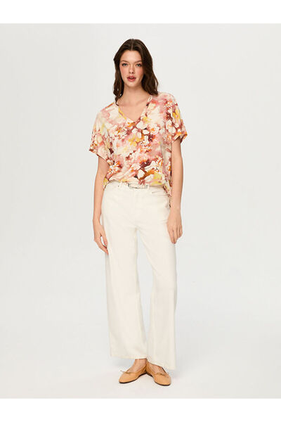 Faik Sönmez Soyut Çiçek Desen V Yaka Kısa Kol Tshirt S26TSH095