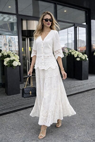 ANBLYs COLLECTION دانتيل بلوزة وتنورة بتفاصيل مطرزة طقم إيطالي