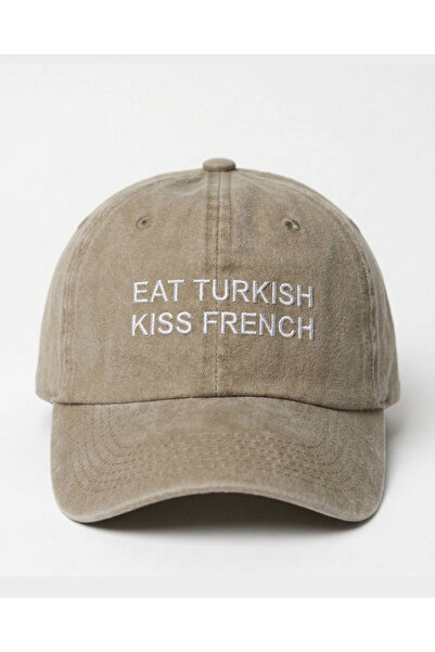 Tresore Șapcă brodată lavabilă cu textul „EAT TURKISH KISS FRENCH”