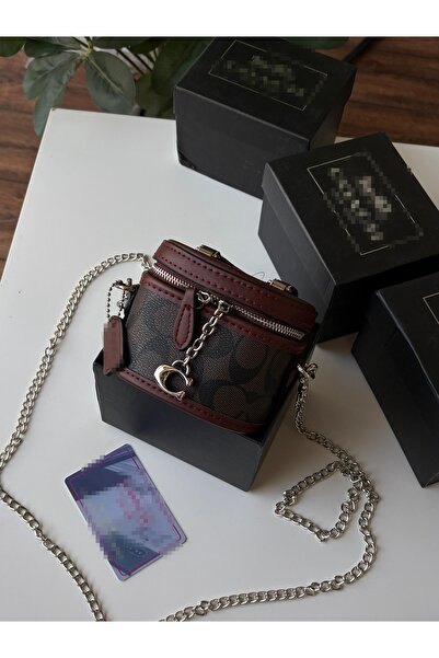 Generic Handbag and shoulder bag, high quality material, with accessories