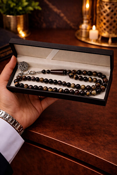 Generic A luxurious and elegant rosary with a stylish box – a sophisticated g...