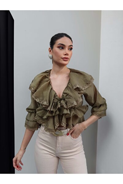 ESRAHELVACI Dantelli Volanlı Bluz