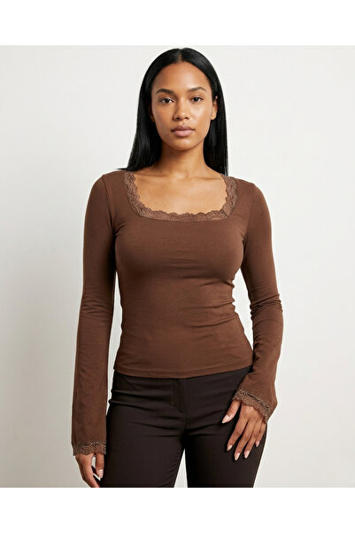 FOORS Lace Detailed Square Collar Viscose Blouse