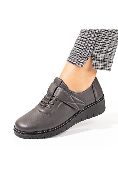 Modlet.ro Pantofi casual gri pentru femei cu șireturi elastice și bareta velc...