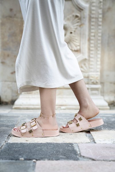 CAPRİ MODA Women's Double Buckled Comfortable Sole with Butterfly Accessories Daily Summer Wear Slipper