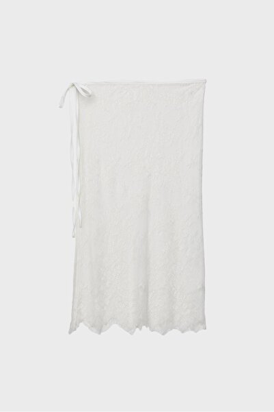 Stradivarius Dantelli pareo