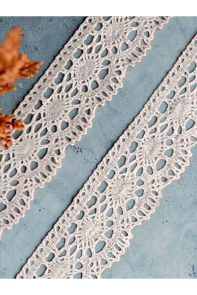 Armada 1 metar krem kopanaki Pamuk Čipka (širina: 4 cm)