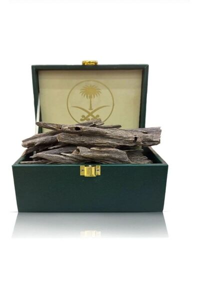 Oud كيلو عود هندي اسام مع شنطه جلد فاخرة