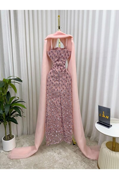 ALSMAHA Evening dress embroidered on a gazar shawl