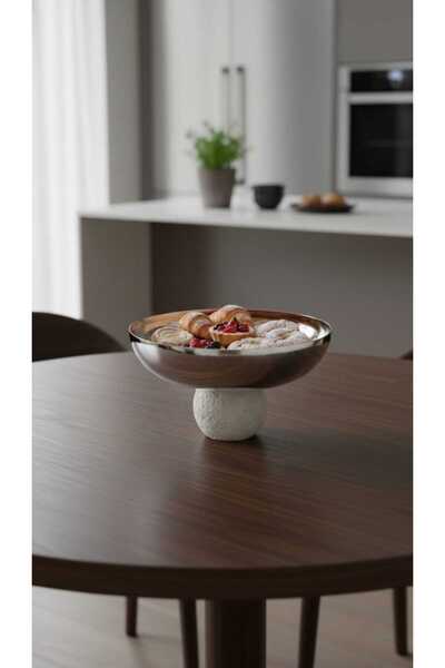 Generic Dessert and fruit platters with luxurious presentation – an elegant t...