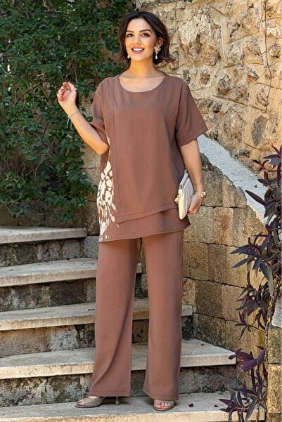 Nevin Kaya Moda طقم مكون من قطعتين: بلوزة وبنطلون باتيك بني