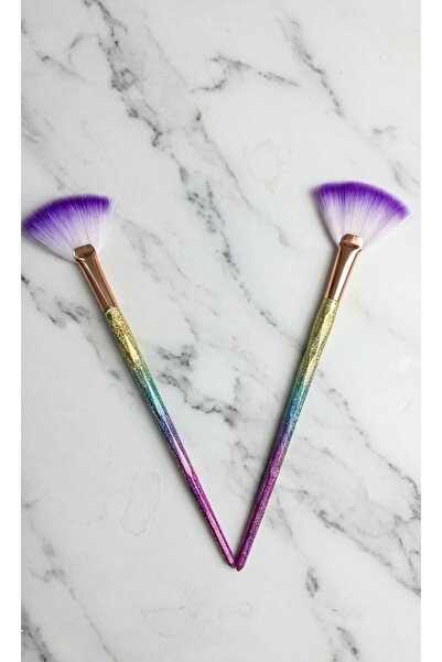 Kiss Cosmetics Kiss 2-piece fan makeup brush