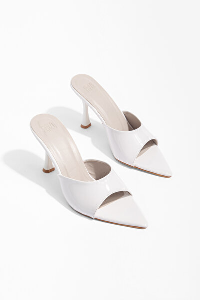 camaiore Beyaz İnce Topuklu Terlik Kadın Sandalet Klasik Topuklu Ayakkabı