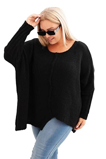 Kesi Women's plus size Oversized black sweater with asymmetric hem