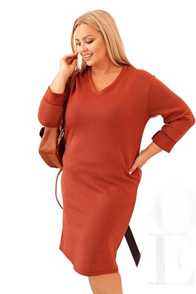 Kesi Plus size women's red dress with V-neck