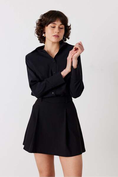 FACETTE Μίνι φούστα Nira με σορτς, μαύρη