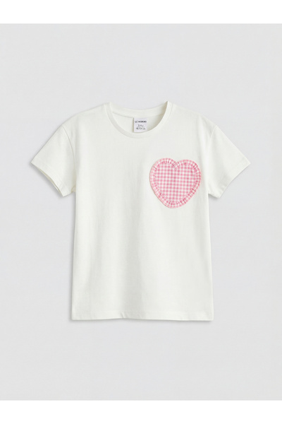 LC Waikiki RMZ GİYİM FARKIYA تي شيرت بناتي بياقة روبا وتفاصيل على شكل قلب