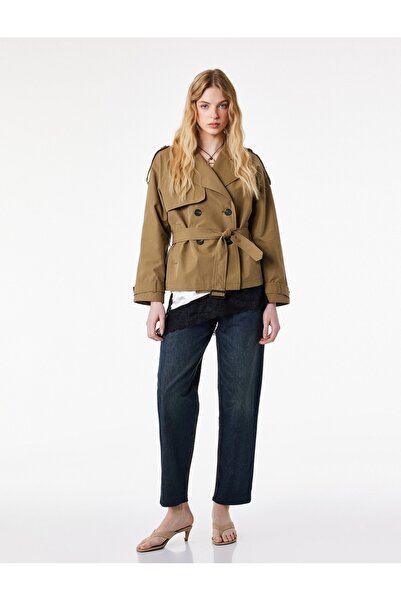 Koton Trenci scurt cu mânecă lungă și nasturi cu buzunare cu două rânduri de ...