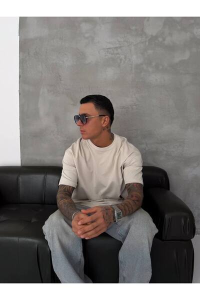 Mio Boutiques Plain Crew Neck T-Shirt