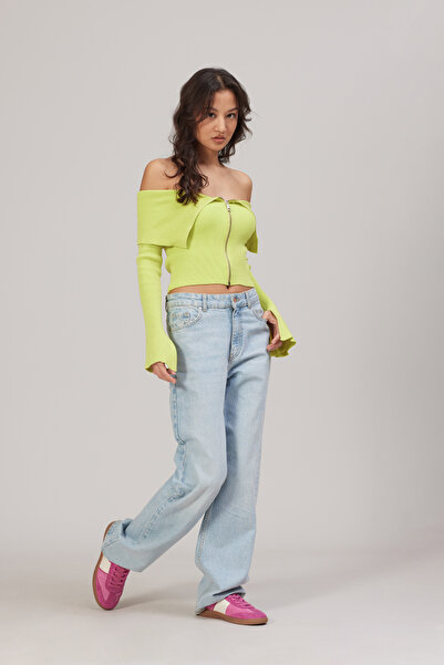 Nisan Madonna Collar Zippered Sweater