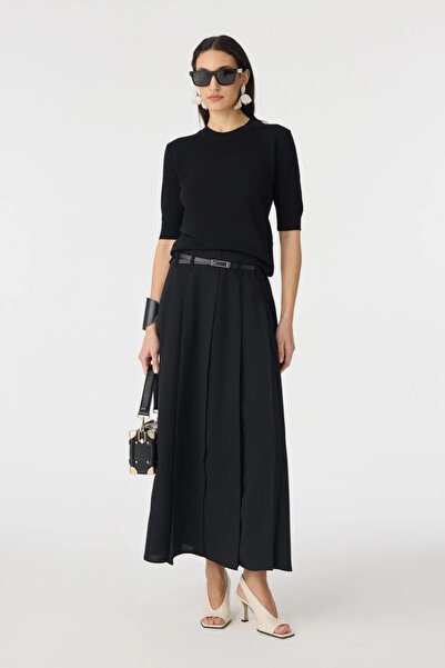 Zühre Kemerli Pileli Uzun Siyah Etek 0212