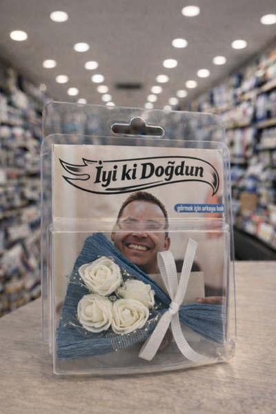 İNCİ sepette fotoğraflı özel hot flowerss mini buketi aynalı