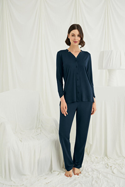 civetta Long Sleeve Buttoned V-Neck Pajama Set