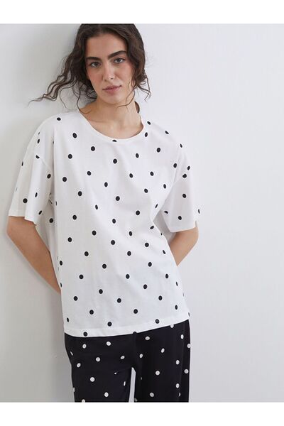 LC Waikiki بيجامة نسائية برقبة دائرية منقطة