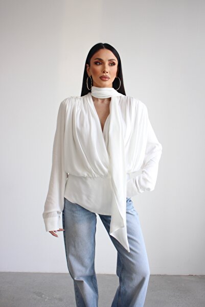 Narin Studios Μακρυμάνικη μπλούζα με φουλάρι και λεπτομέρεια ντραπέ