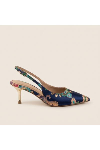 Letafia Valley Ethnic Pattern Gold Heel Detailed Short Shoes