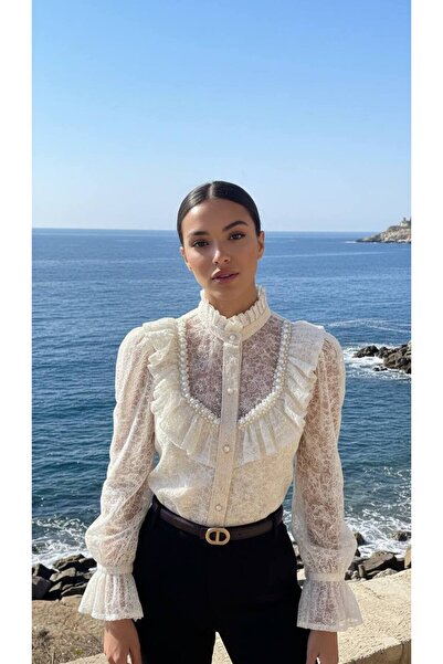 Sara Helını Dantel bluz