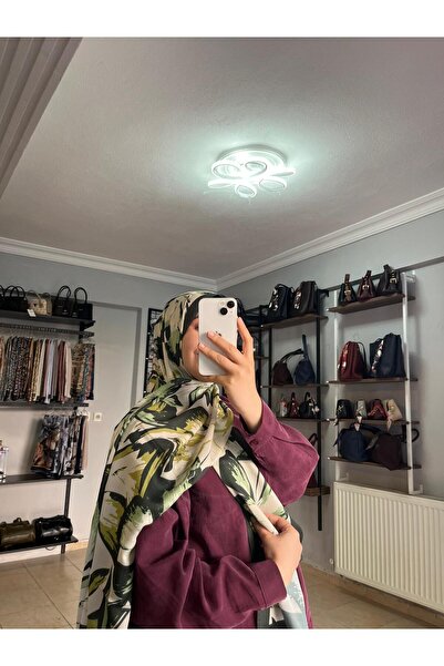 Marka Oval Silk Shal