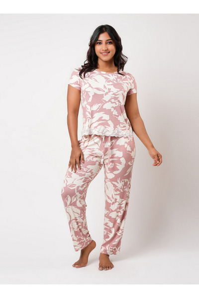 Aadaraya Pyjama Set T-shirt & Trousers