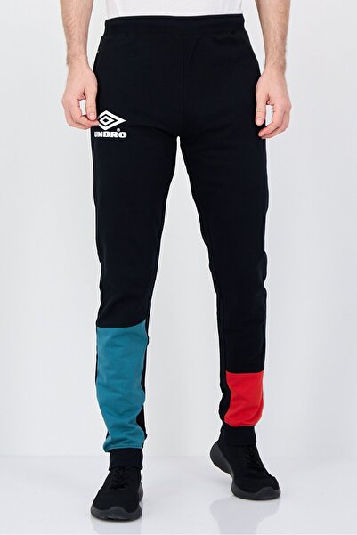 UMBRO Men Sportswear Fit Outdoor Jogger Pants, Black