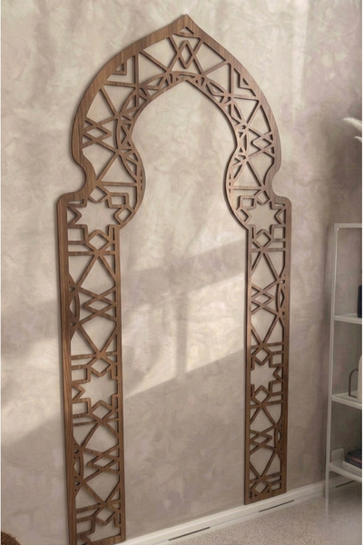 Dekorobi Evinizdeki Manevi Köşe: Gold Aynalı Pleksi Mihrap Tasarımlı Namaz Kö...