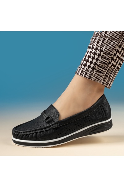 Modlet.ro Pantofi casual negri pentru femei cu perforații MOD14236