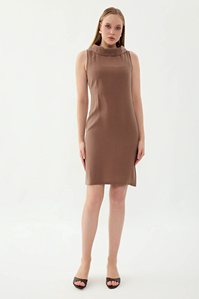 Vitrin Collar Detailed Zero Sleeve Dress