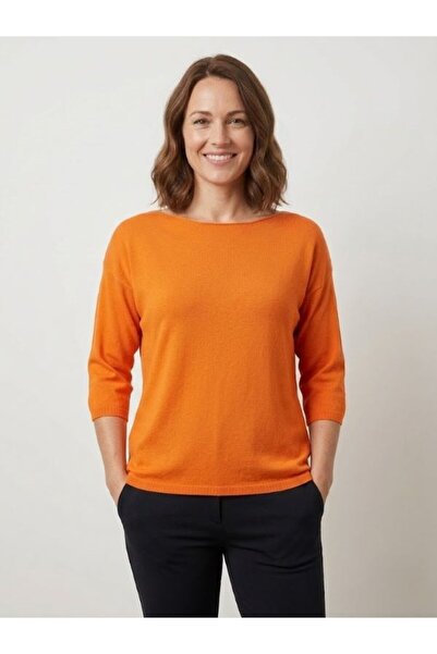 URUMDAY Mercerized Crew Neck Three-Quarter Sleeve Knitwear Blouse