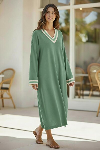 moda dıcasso Long Dress V-Neck Line Glittery Sleeve Detail