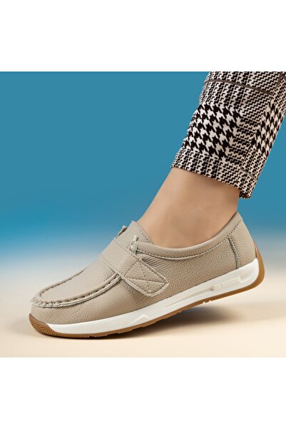 Modlet.ro Women's khaki low-sole casual shoes with hook-and-loop closure MOD1...