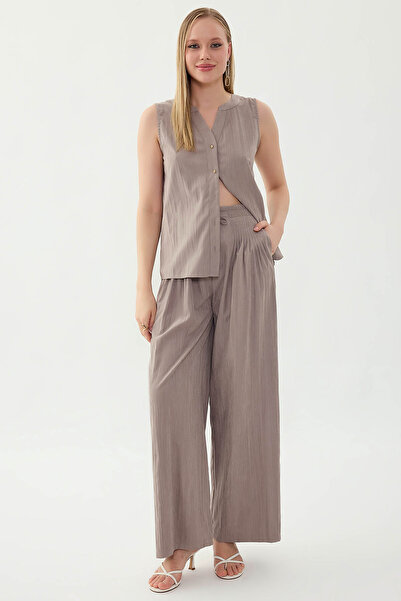 Vitrin Elastic Waist, Pleated Wide Leg Trousers